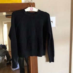 Cropped black sweater XS